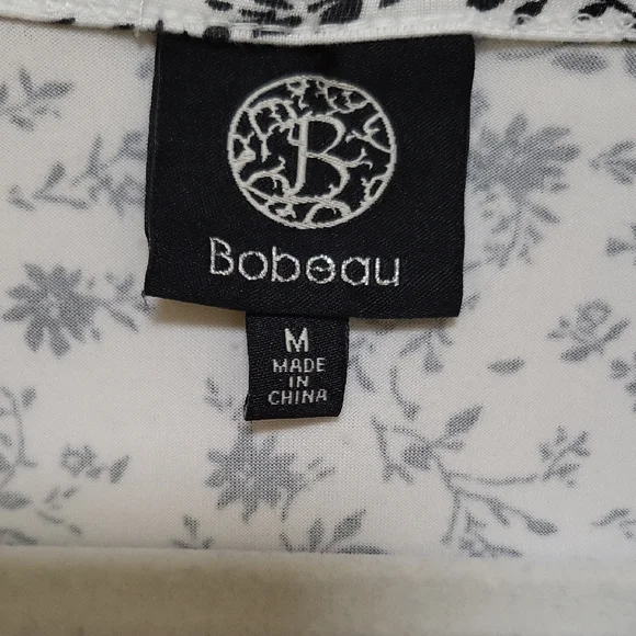 Floral Black and White Women's Top, Bobeau, Size M - Picture 2 of 6